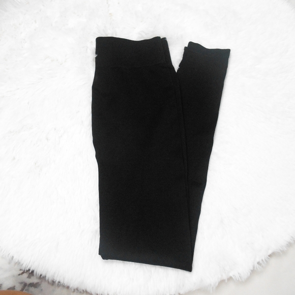 Women's Black Leggings - Picture 6 of 7